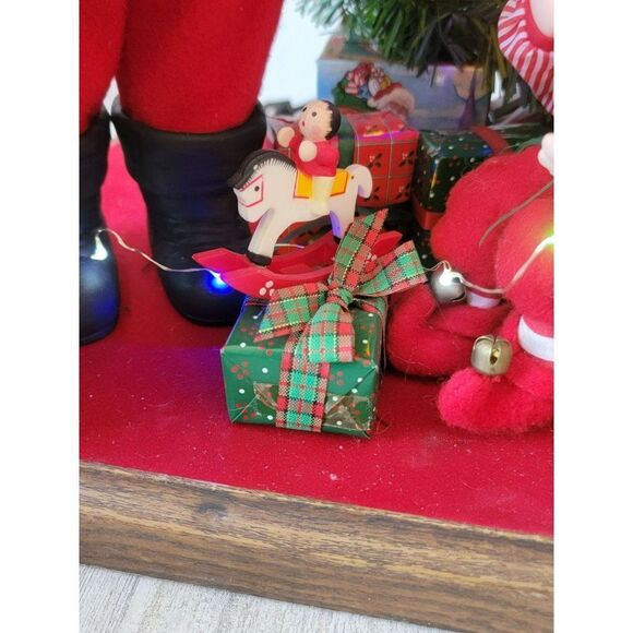 Holiday Creations 1993 Santa Claus tree animated elf kid Xmas present - Picture 12 of 16
